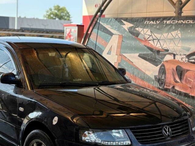 Синий Фольксваген Пассат, объемом двигателя 1.9 л и пробегом 530 тыс. км за 2200 $, фото 4 на Automoto.ua