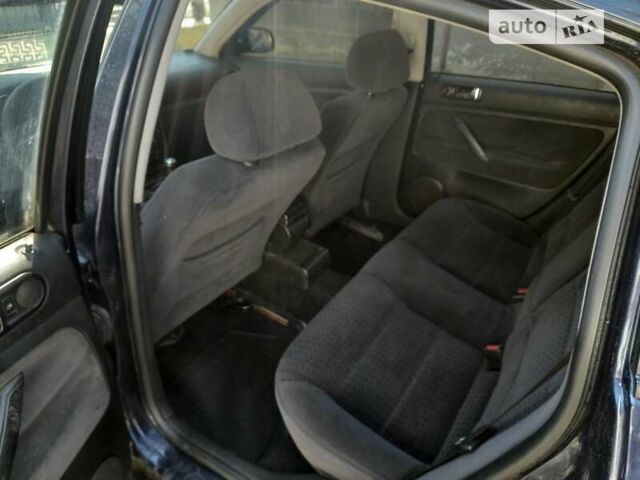 Синий Фольксваген Пассат, объемом двигателя 1.8 л и пробегом 376 тыс. км за 3500 $, фото 7 на Automoto.ua