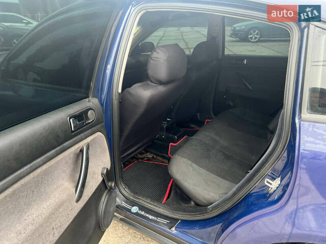 Синий Фольксваген Пассат, объемом двигателя 1.78 л и пробегом 405 тыс. км за 4200 $, фото 8 на Automoto.ua