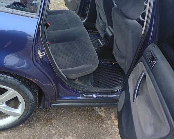 Синий Фольксваген Пассат, объемом двигателя 1.8 л и пробегом 450 тыс. км за 3200 $, фото 7 на Automoto.ua