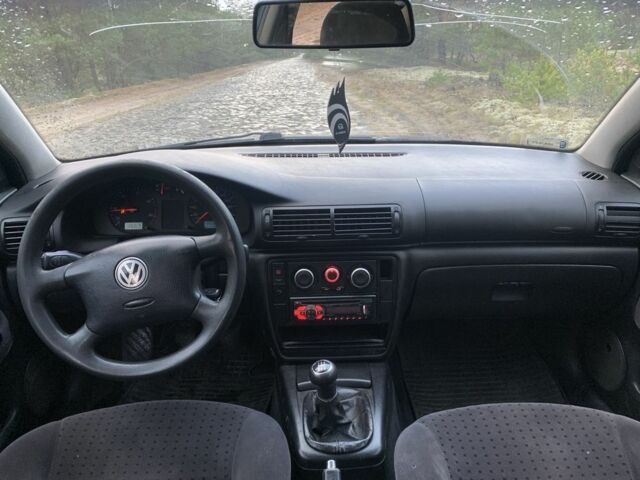 Синій Фольксваген Пассат, об'ємом двигуна 1.9 л та пробігом 350 тис. км за 1500 $, фото 5 на Automoto.ua