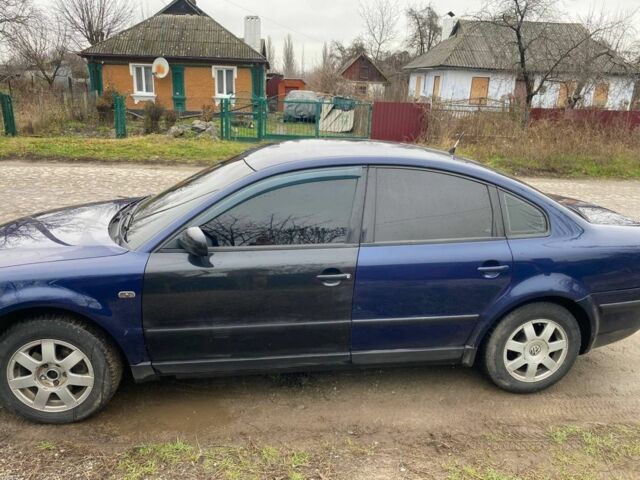 Синий Фольксваген Пассат, объемом двигателя 1.9 л и пробегом 400 тыс. км за 2000 $, фото 4 на Automoto.ua