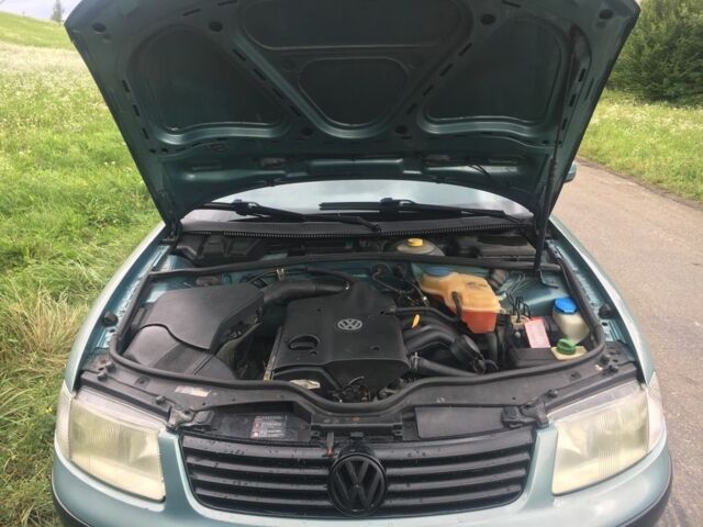 Синий Фольксваген Пассат, объемом двигателя 1.6 л и пробегом 285 тыс. км за 3750 $, фото 7 на Automoto.ua