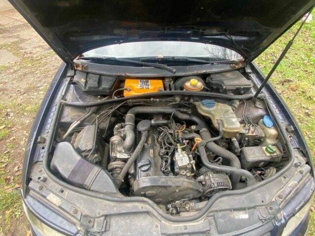 Синій Фольксваген Пассат, об'ємом двигуна 1.9 л та пробігом 400 тис. км за 1996 $, фото 8 на Automoto.ua