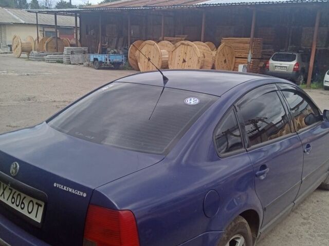 Синій Фольксваген Пассат, об'ємом двигуна 1.8 л та пробігом 400 тис. км за 4000 $, фото 5 на Automoto.ua