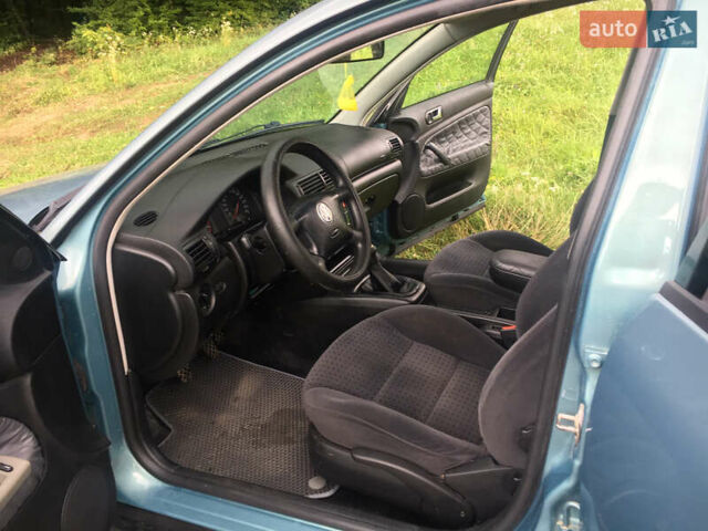 Синий Фольксваген Пассат, объемом двигателя 1.6 л и пробегом 285 тыс. км за 3750 $, фото 10 на Automoto.ua