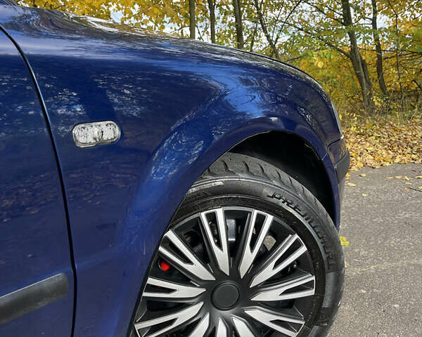 Синий Фольксваген Пассат, объемом двигателя 1.8 л и пробегом 250 тыс. км за 3500 $, фото 6 на Automoto.ua