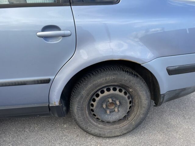 Синий Фольксваген Пассат, объемом двигателя 1.8 л и пробегом 280 тыс. км за 3400 $, фото 19 на Automoto.ua