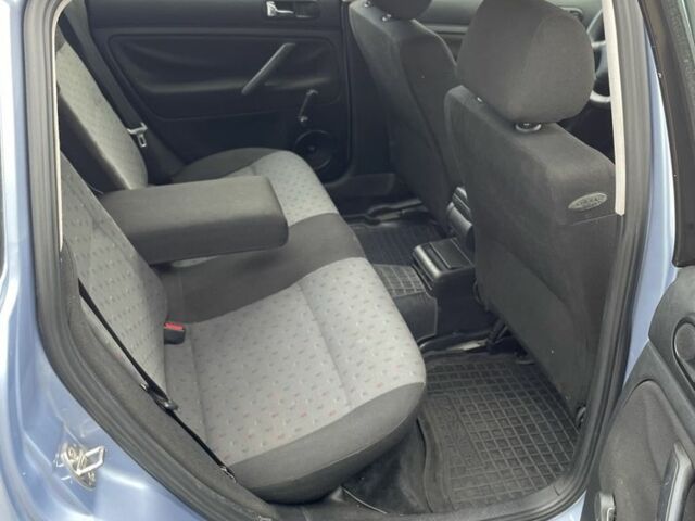 Синий Фольксваген Пассат, объемом двигателя 1.8 л и пробегом 280 тыс. км за 3400 $, фото 9 на Automoto.ua