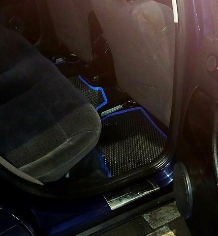 Синий Фольксваген Пассат, объемом двигателя 1.6 л и пробегом 329 тыс. км за 4000 $, фото 6 на Automoto.ua