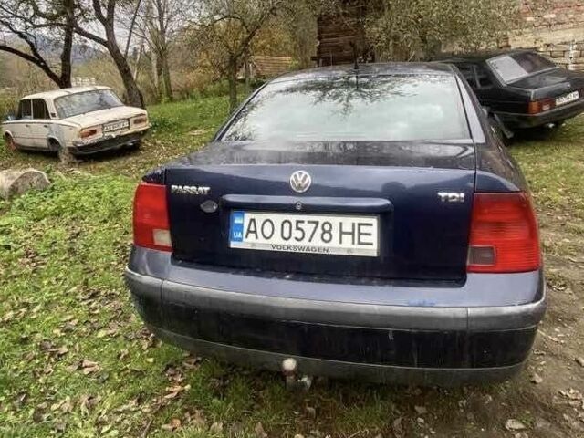 Синій Фольксваген Пассат, об'ємом двигуна 1.9 л та пробігом 400 тис. км за 1996 $, фото 3 на Automoto.ua