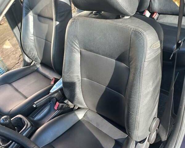 Синій Фольксваген Пассат, об'ємом двигуна 1.6 л та пробігом 403 тис. км за 3800 $, фото 9 на Automoto.ua