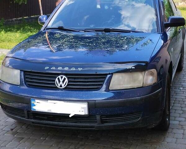 Синій Фольксваген Пассат, об'ємом двигуна 1.8 л та пробігом 310 тис. км за 3400 $, фото 3 на Automoto.ua