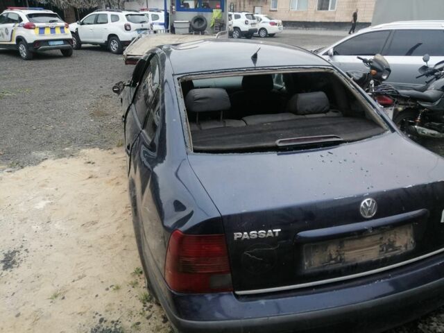 Синий Фольксваген Пассат, объемом двигателя 1.9 л и пробегом 380 тыс. км за 1450 $, фото 1 на Automoto.ua