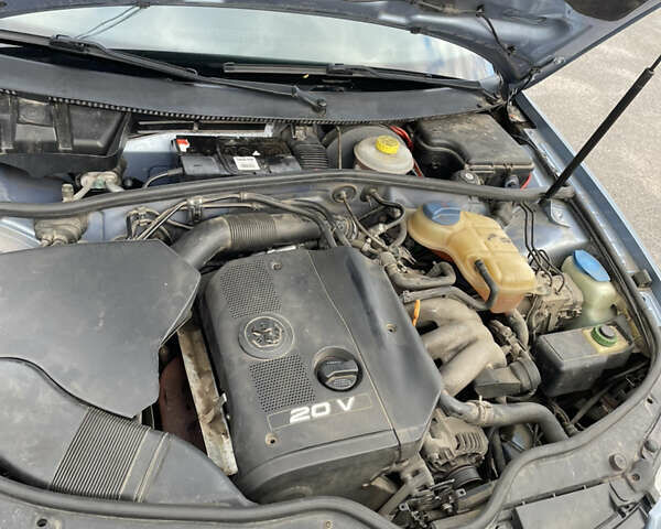 Синий Фольксваген Пассат, объемом двигателя 1.8 л и пробегом 280 тыс. км за 3400 $, фото 28 на Automoto.ua