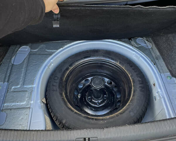 Синий Фольксваген Пассат, объемом двигателя 1.8 л и пробегом 280 тыс. км за 3400 $, фото 16 на Automoto.ua