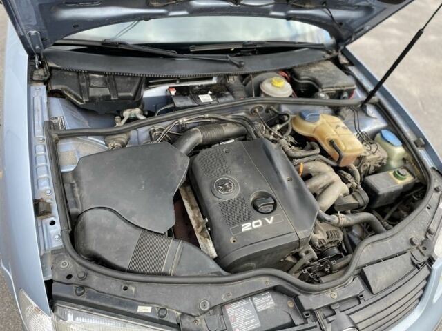 Синий Фольксваген Пассат, объемом двигателя 1.8 л и пробегом 280 тыс. км за 3400 $, фото 21 на Automoto.ua