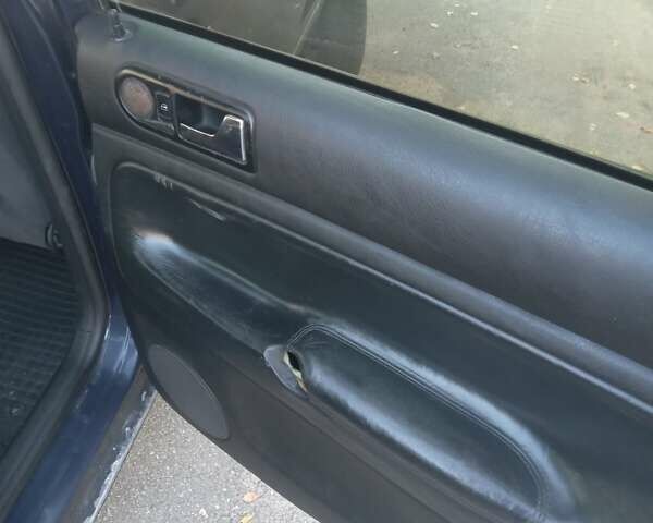 Синій Фольксваген Пассат, об'ємом двигуна 1.78 л та пробігом 447 тис. км за 2900 $, фото 14 на Automoto.ua