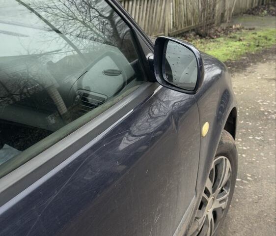 Синий Фольксваген Пассат, объемом двигателя 1.9 л и пробегом 320 тыс. км за 2800 $, фото 4 на Automoto.ua