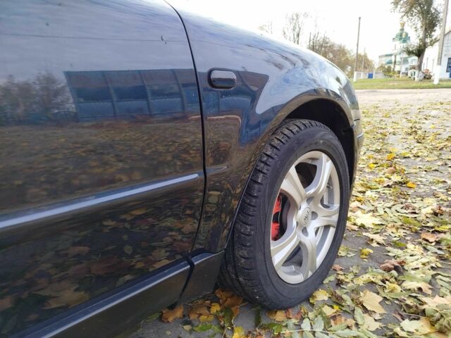 Синий Фольксваген Пассат, объемом двигателя 2.8 л и пробегом 300 тыс. км за 4100 $, фото 18 на Automoto.ua