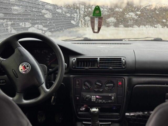 Синій Фольксваген Пассат, об'ємом двигуна 1.9 л та пробігом 400 тис. км за 1250 $, фото 2 на Automoto.ua