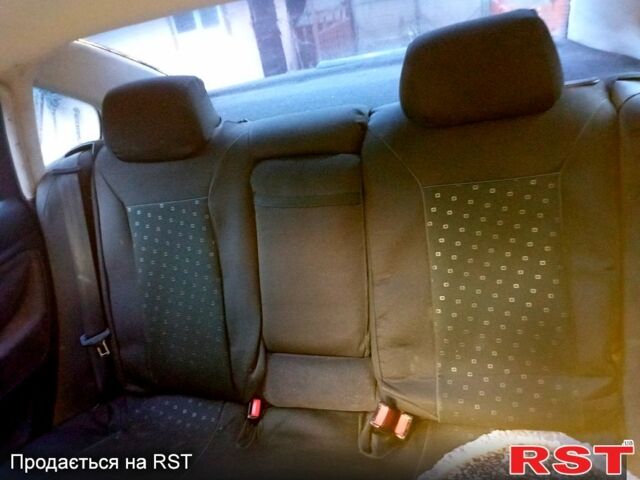Синій Фольксваген Пассат, об'ємом двигуна 1.9 л та пробігом 353 тис. км за 3300 $, фото 5 на Automoto.ua