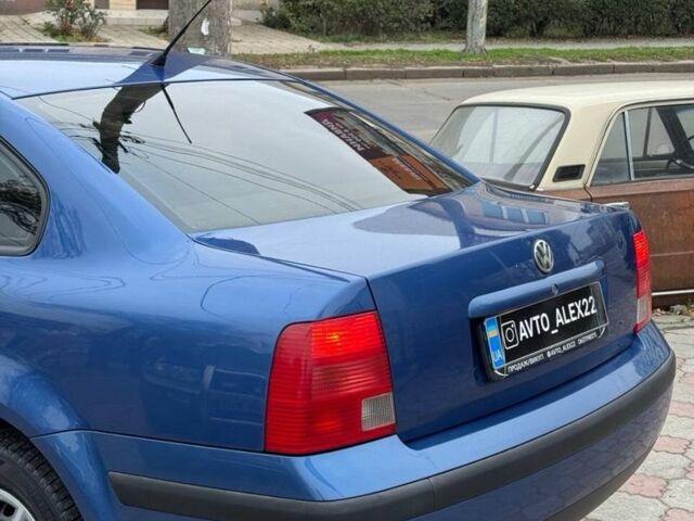 Синий Фольксваген Пассат, объемом двигателя 1.6 л и пробегом 255 тыс. км за 3599 $, фото 7 на Automoto.ua