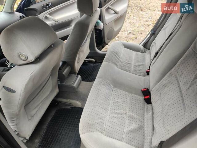 Синій Фольксваген Пассат, об'ємом двигуна 1.8 л та пробігом 330 тис. км за 3400 $, фото 20 на Automoto.ua