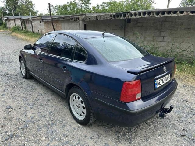 Синий Фольксваген Пассат, объемом двигателя 2.8 л и пробегом 286 тыс. км за 3300 $, фото 3 на Automoto.ua