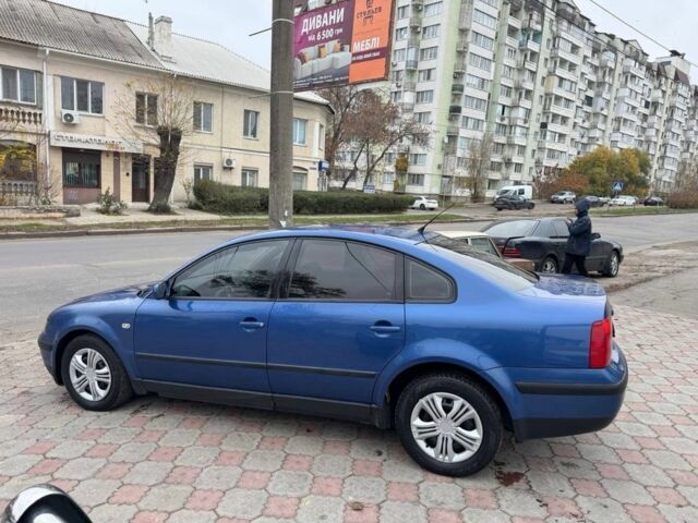 Синий Фольксваген Пассат, объемом двигателя 1.6 л и пробегом 255 тыс. км за 3599 $, фото 8 на Automoto.ua