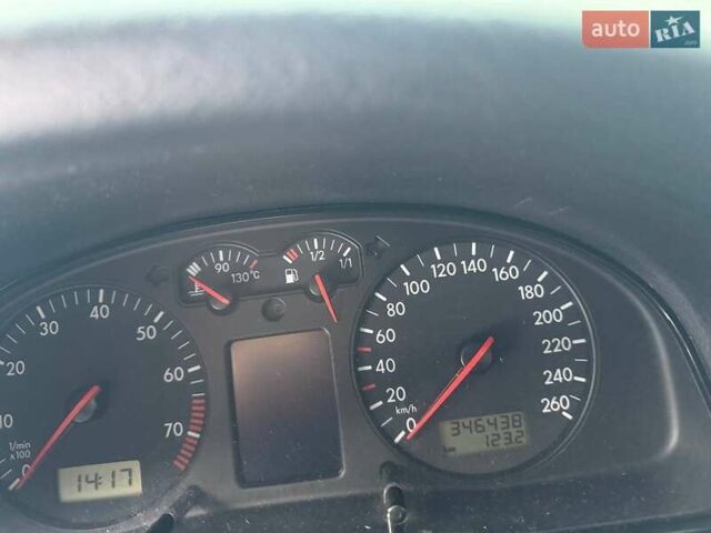 Синий Фольксваген Пассат, объемом двигателя 1.8 л и пробегом 340 тыс. км за 1800 $, фото 18 на Automoto.ua