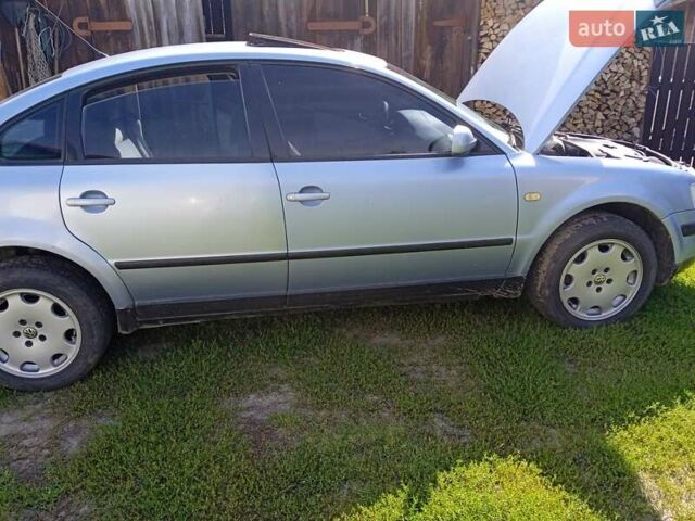 Синий Фольксваген Пассат, объемом двигателя 1.78 л и пробегом 277 тыс. км за 3200 $, фото 5 на Automoto.ua