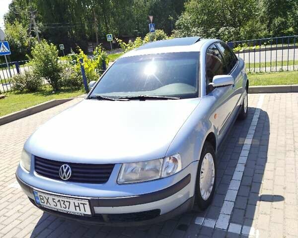 Синій Фольксваген Пассат, об'ємом двигуна 1.6 л та пробігом 250 тис. км за 4300 $, фото 9 на Automoto.ua