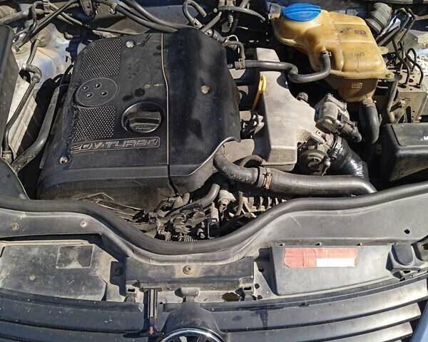 Синий Фольксваген Пассат, объемом двигателя 1.78 л и пробегом 277 тыс. км за 3200 $, фото 7 на Automoto.ua