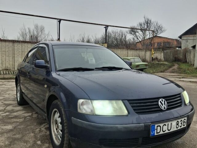 Синій Фольксваген Пассат, об'ємом двигуна 1.8 л та пробігом 111 тис. км за 1750 $, фото 3 на Automoto.ua