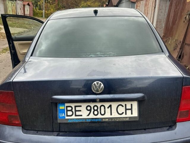 Синий Фольксваген Пассат, объемом двигателя 2.5 л и пробегом 268 тыс. км за 3500 $, фото 2 на Automoto.ua