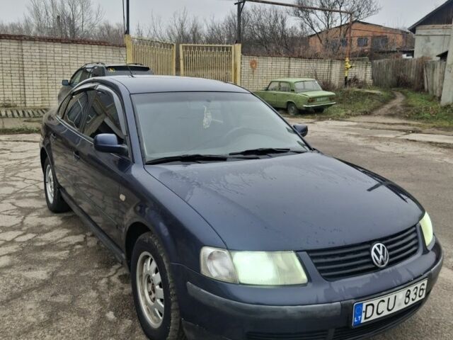 Синій Фольксваген Пассат, об'ємом двигуна 1.8 л та пробігом 111 тис. км за 1750 $, фото 4 на Automoto.ua