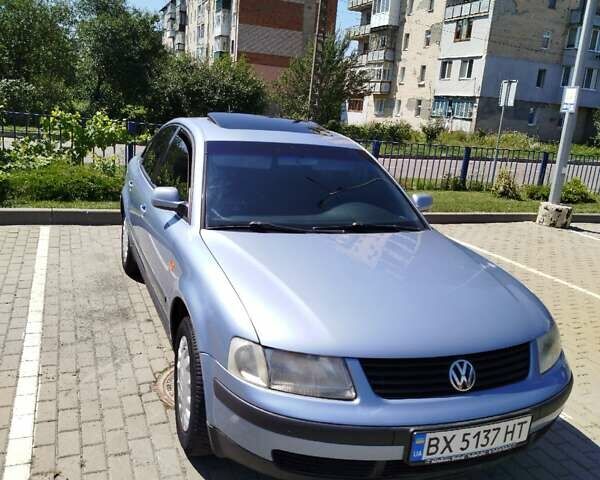 Синій Фольксваген Пассат, об'ємом двигуна 1.6 л та пробігом 250 тис. км за 4300 $, фото 8 на Automoto.ua