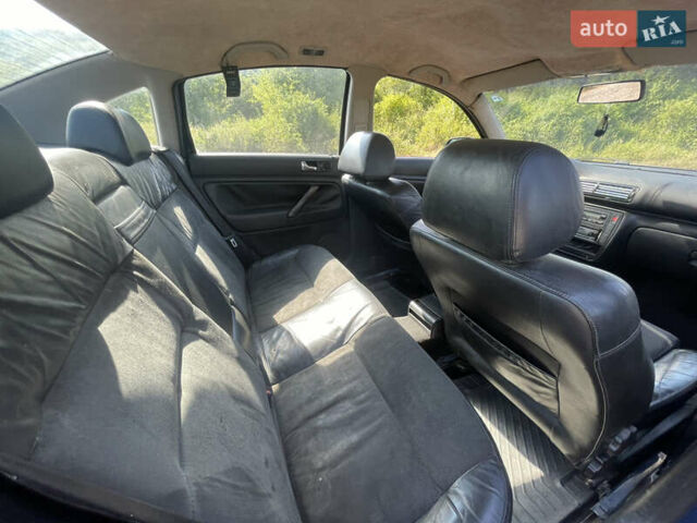 Синий Фольксваген Пассат, объемом двигателя 1.8 л и пробегом 383 тыс. км за 3400 $, фото 5 на Automoto.ua