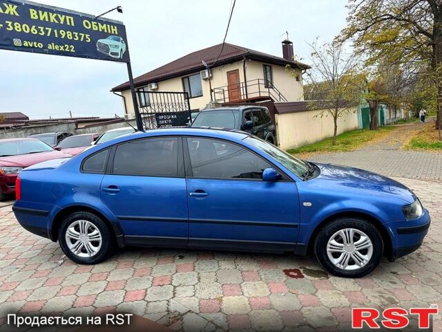 Синій Фольксваген Пассат, об'ємом двигуна 1.6 л та пробігом 255 тис. км за 3599 $, фото 3 на Automoto.ua