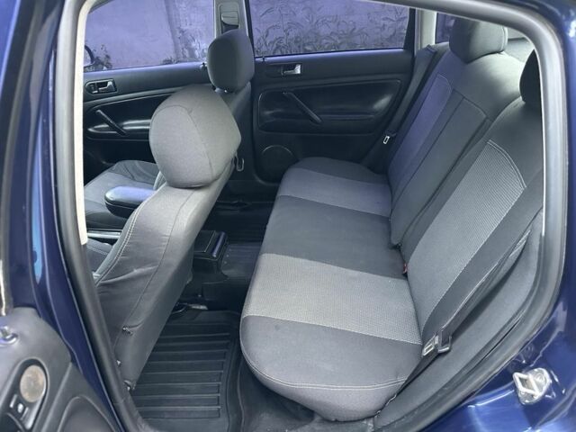 Синий Фольксваген Пассат, объемом двигателя 2.8 л и пробегом 286 тыс. км за 3300 $, фото 13 на Automoto.ua