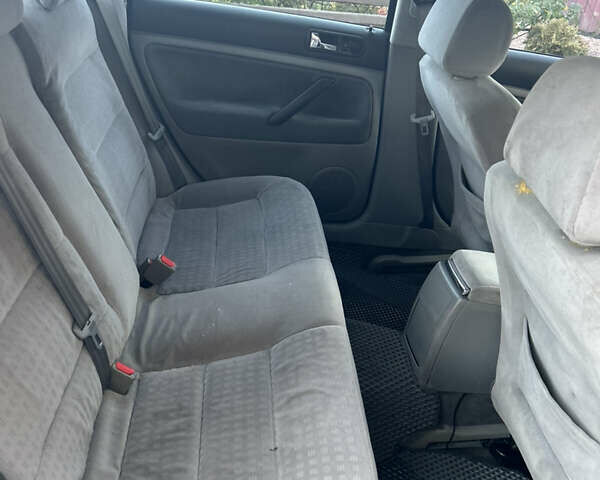 Синій Фольксваген Пассат, об'ємом двигуна 1.8 л та пробігом 335 тис. км за 4800 $, фото 13 на Automoto.ua