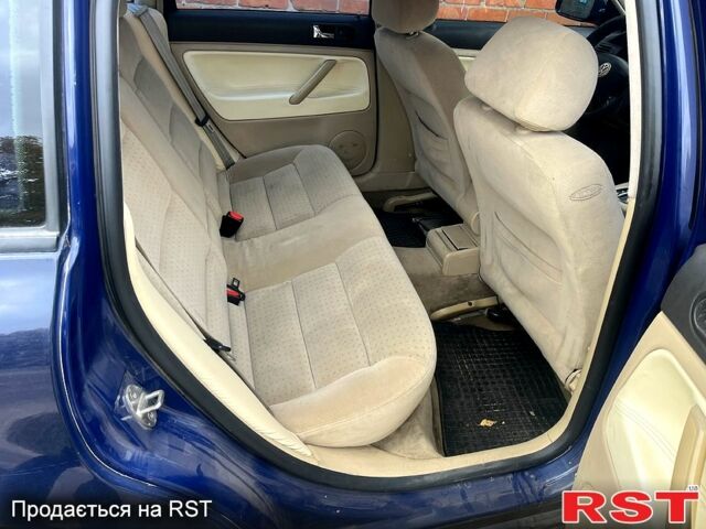 Синій Фольксваген Пассат, об'ємом двигуна 2.3 л та пробігом 314 тис. км за 2900 $, фото 6 на Automoto.ua