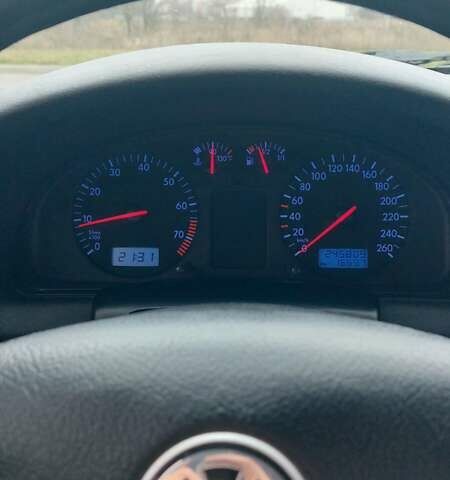 Синій Фольксваген Пассат, об'ємом двигуна 1.6 л та пробігом 245 тис. км за 3900 $, фото 9 на Automoto.ua