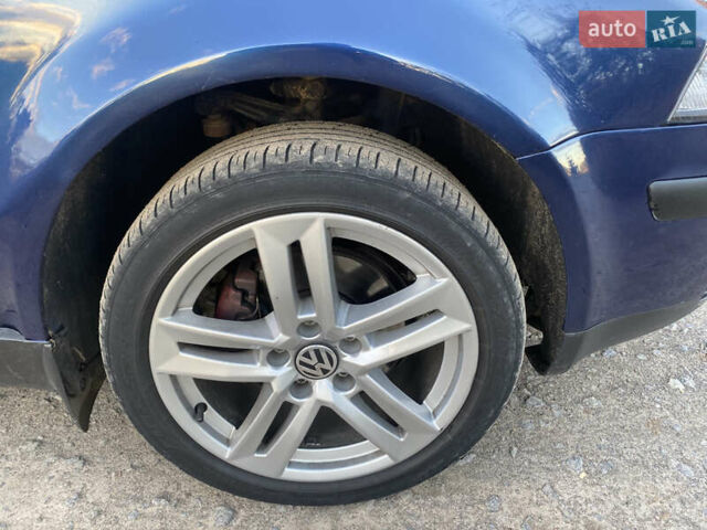 Синий Фольксваген Пассат, объемом двигателя 1.9 л и пробегом 441 тыс. км за 4499 $, фото 28 на Automoto.ua