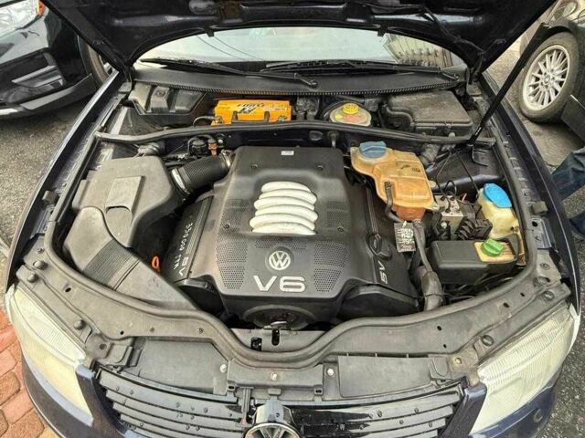 Синій Фольксваген Пассат, об'ємом двигуна 2.8 л та пробігом 273 тис. км за 3200 $, фото 2 на Automoto.ua