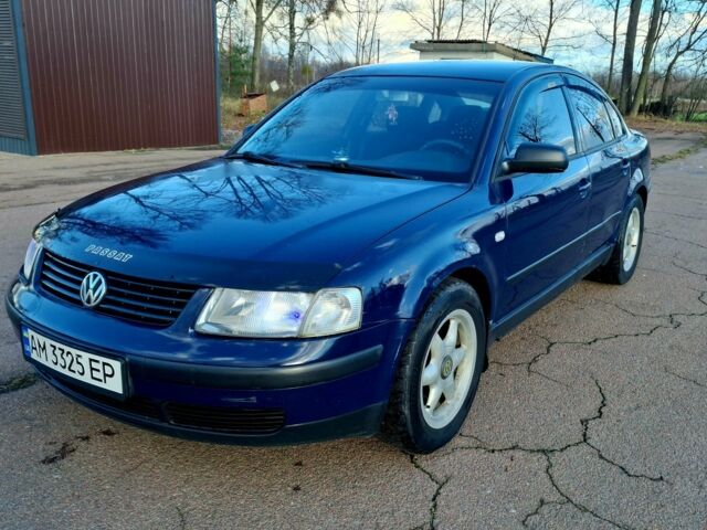 Синий Фольксваген Пассат, объемом двигателя 1.9 л и пробегом 305 тыс. км за 3500 $, фото 2 на Automoto.ua