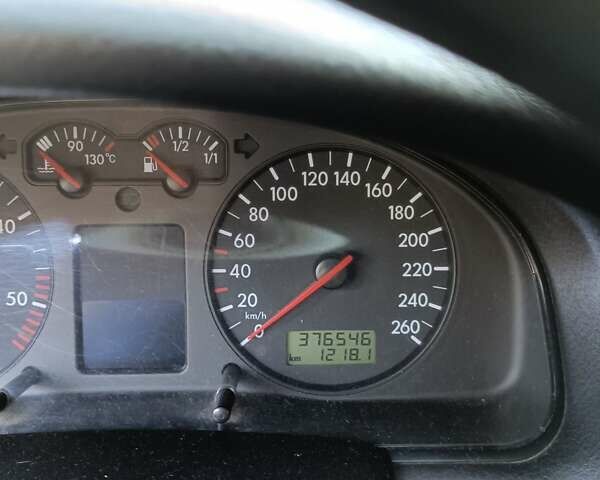 Синий Фольксваген Пассат, объемом двигателя 1.9 л и пробегом 376 тыс. км за 3700 $, фото 1 на Automoto.ua