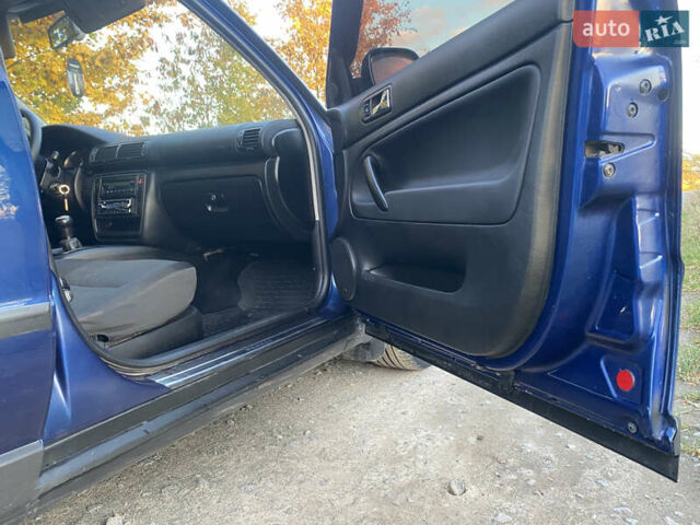 Синий Фольксваген Пассат, объемом двигателя 1.9 л и пробегом 441 тыс. км за 4499 $, фото 29 на Automoto.ua