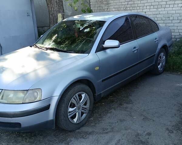 Синий Фольксваген Пассат, объемом двигателя 1.9 л и пробегом 376 тыс. км за 3700 $, фото 6 на Automoto.ua